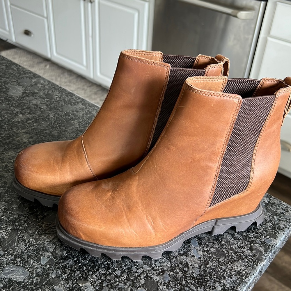 Sorel Joan of Ark Wedge. Latest, updated style.
